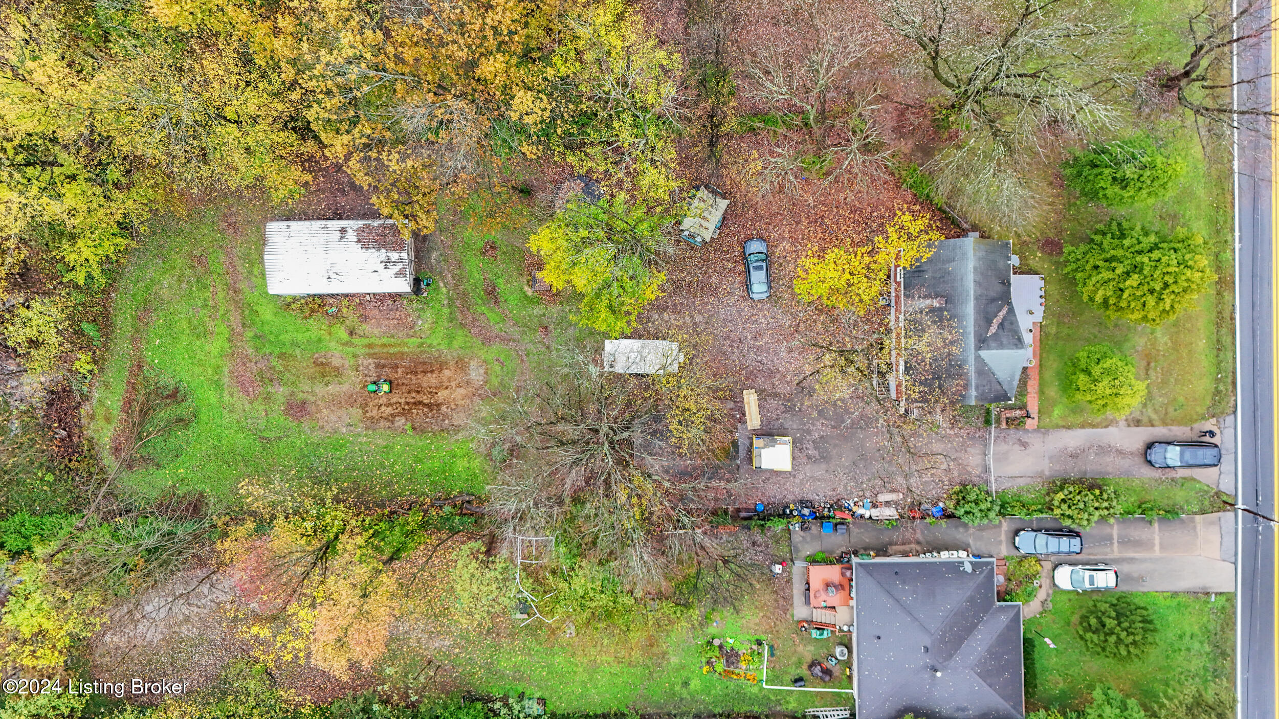 812 Palatka Road Louisville, KY 40214 - Photo 35 of 35 DJI_20241114110254_0002_D