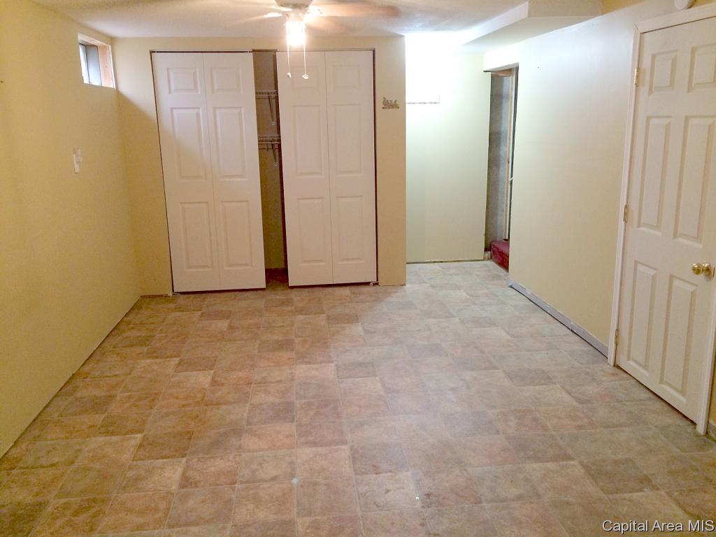 2822 South Price Avenue Springfield, IL 62704 - Photo 18 of 27