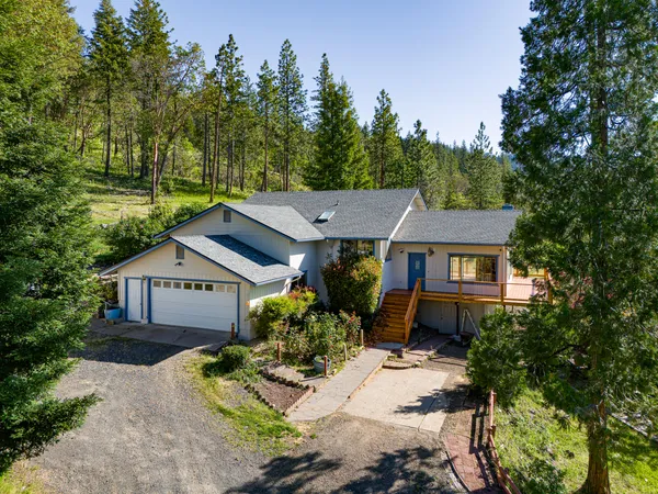 $565,000 | 1306 Lewis Road, Prospect, OR 97536