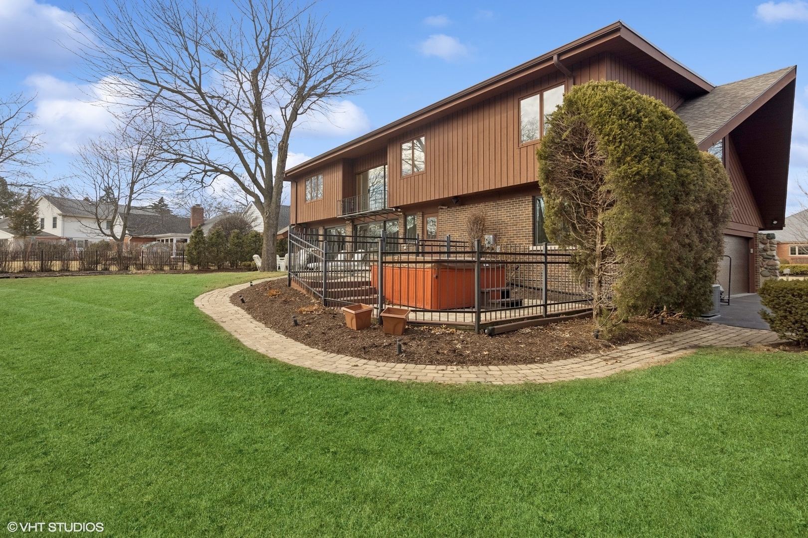 128 Stirrup Lane Burr Ridge, IL 60527 - Photo 34 of 38 Gallery Image 34
