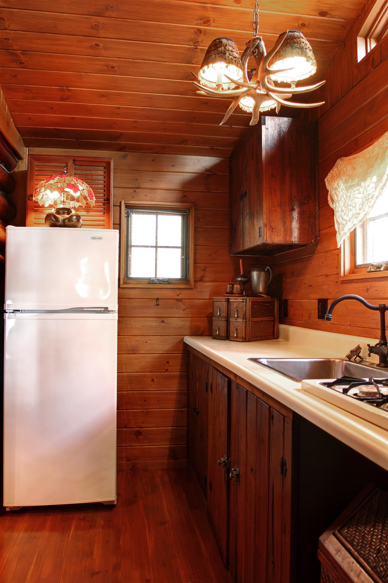 7877 Cook Road Williamsburg, MI 49690 - Photo 26 of 43 1909596-25.JPG