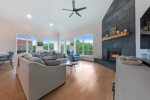 $529,000 | 813 Dogwood Trail, Aubrey, TX 76227