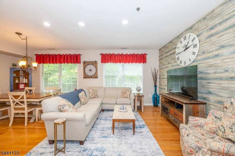 30 Federal Hill Road, Unit 8 Pompton Lakes, NJ 07442 - Photo 9 of 34