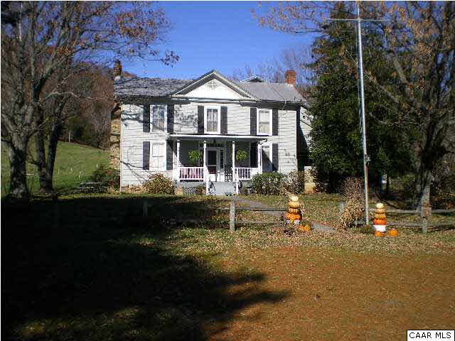 460 Farmview Road Stanardsville, VA 22973 - Photo 16 of 25 Community farmhouse is an HOA asset.