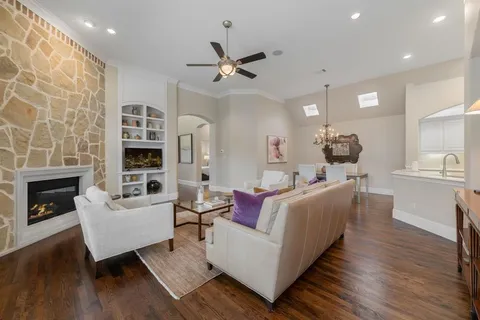 $750,000 | 6166 Stapleford Circle, Dallas, TX 75252