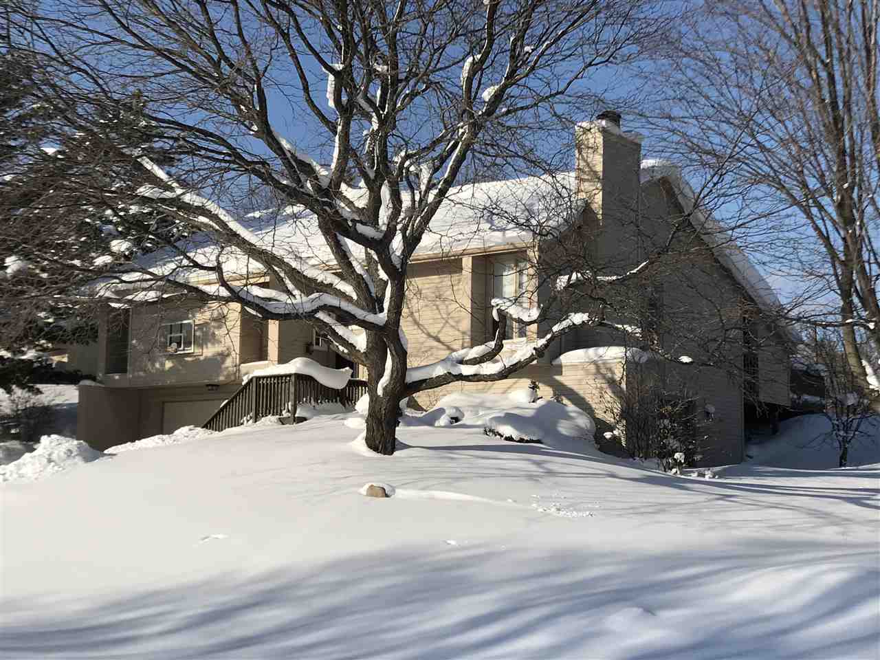 4180 Summerhill Road Traverse City, MI 49684 - Photo 1 of 37 1856877.JPG