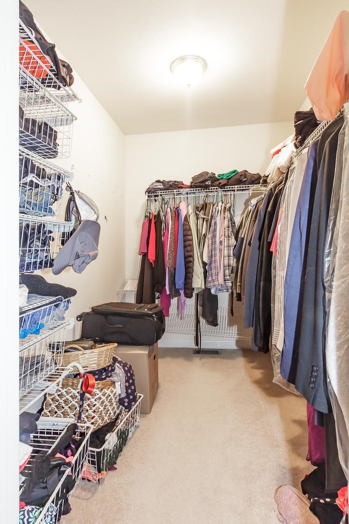 6 Cardinal Circle Derry, NH 03038 - Photo 18 of 40