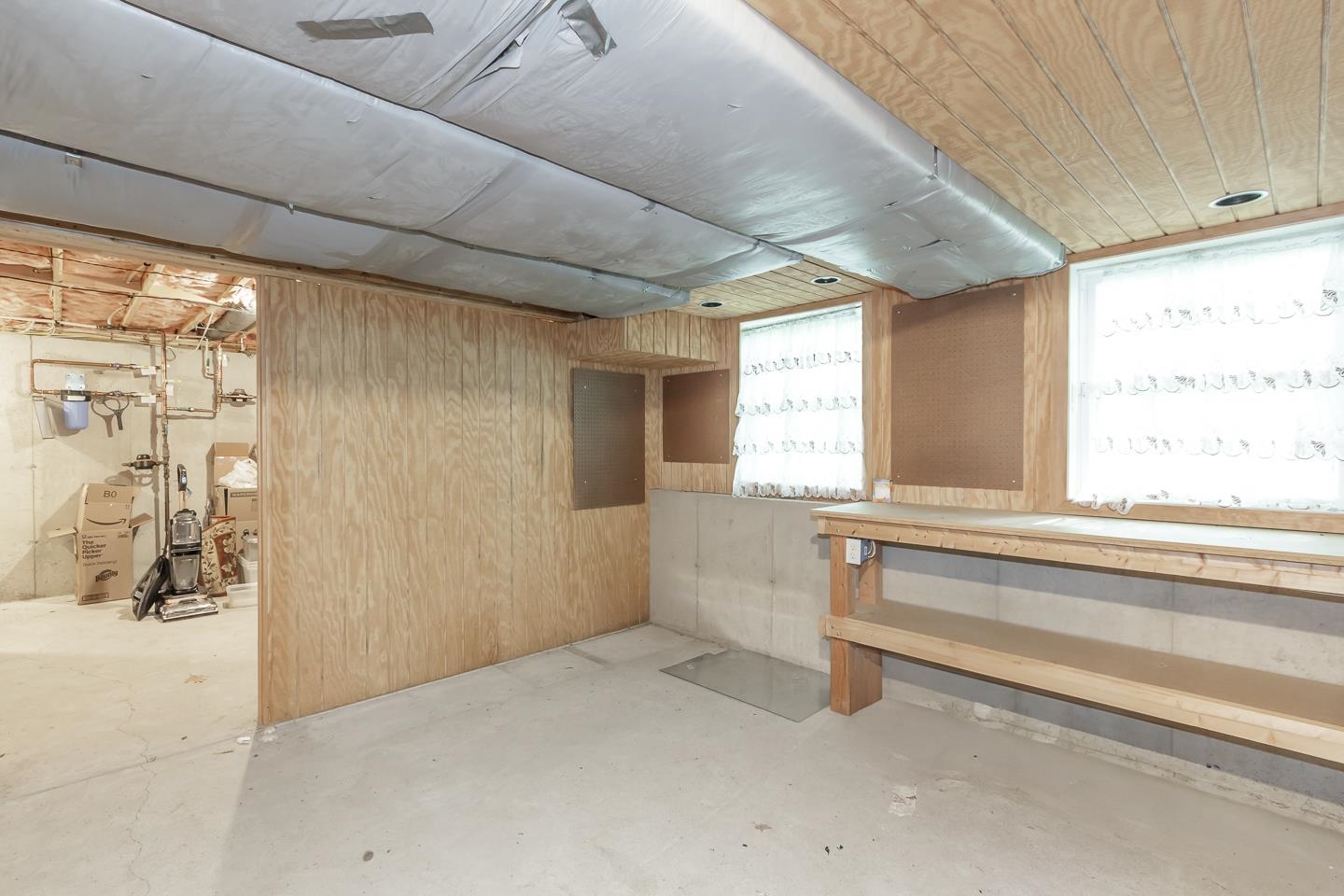 6 Cardinal Circle Derry, NH 03038 - Photo 32 of 40