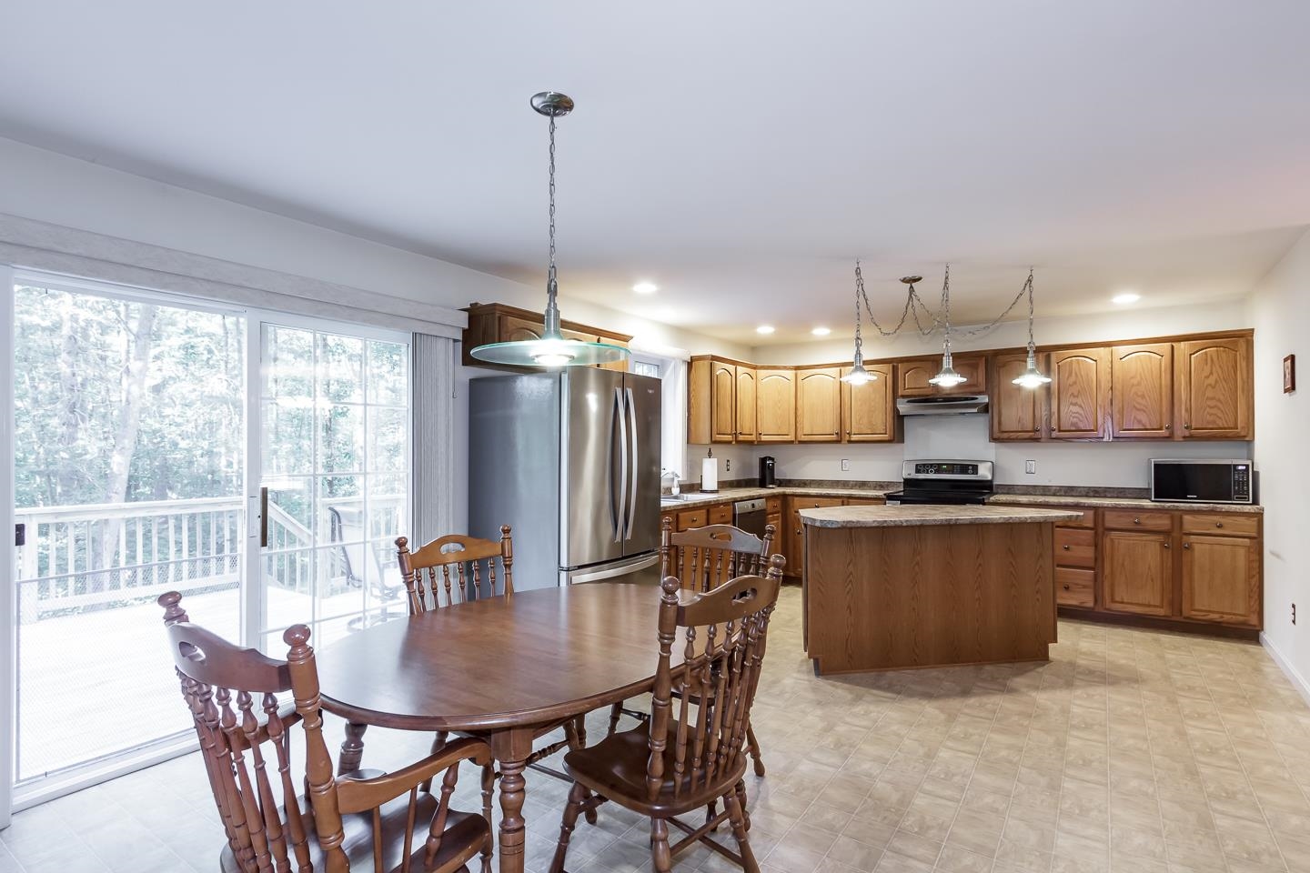 6 Cardinal Circle Derry, NH 03038 - Photo 4 of 40