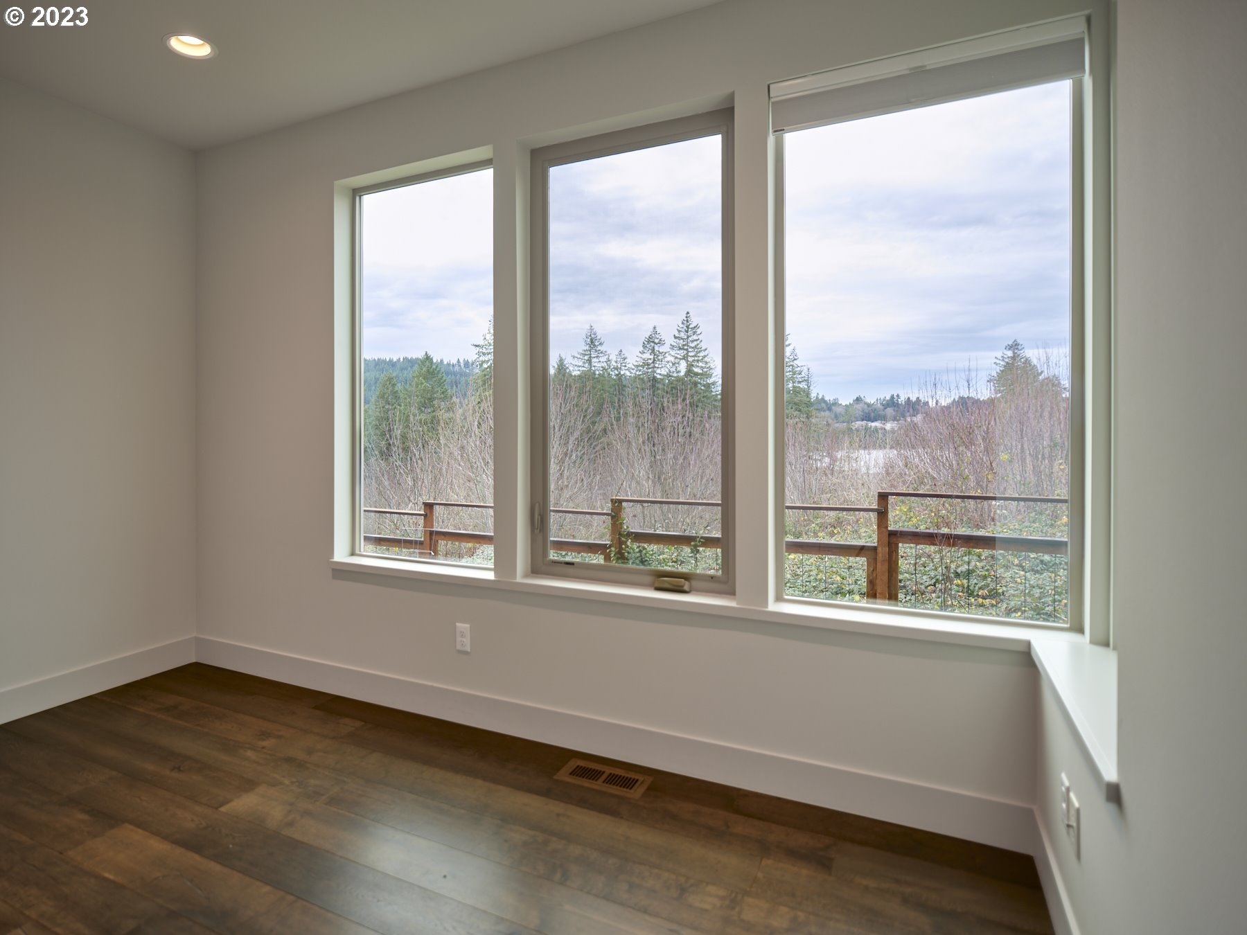 4633 North Adams Street Camas, WA 98607 - Photo 21 of 40 a view of an empty room and window