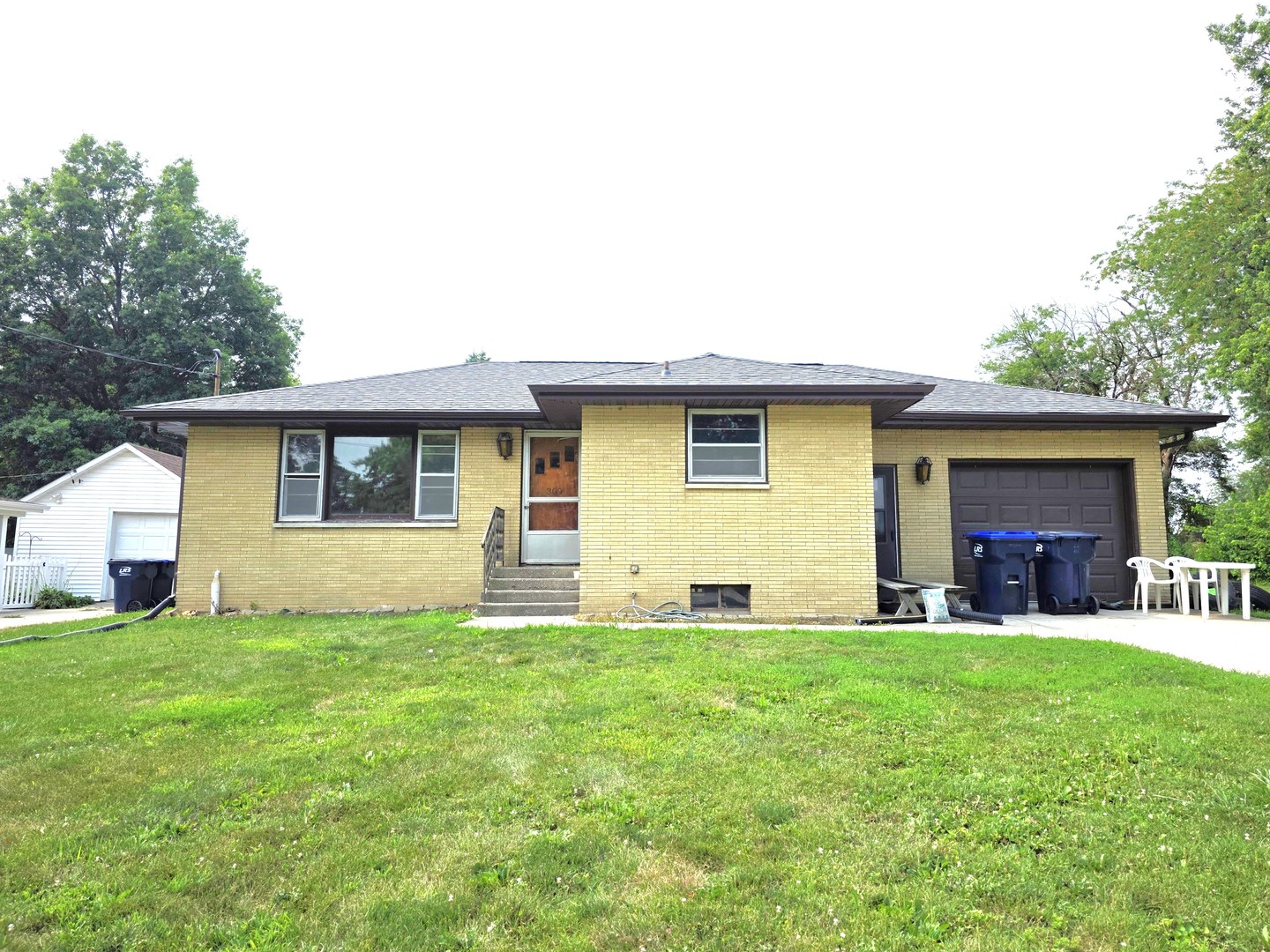 309 West Main Street Atkinson, IL 61235 - Photo 1 of 16 Gallery Image 1