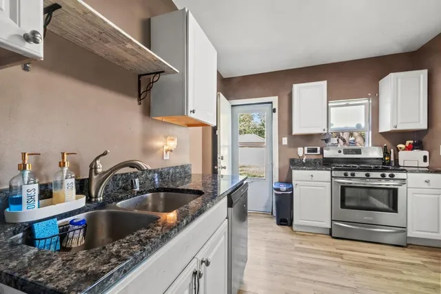 $239,000 | 4715 Camden Avenue North, Minneapolis, MN 55430