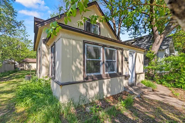 $239,000 | 4715 Camden Avenue North, Minneapolis, MN 55430