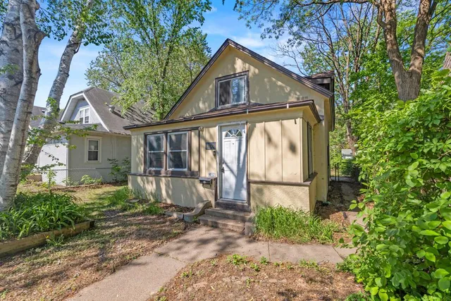 $239,000 | 4715 Camden Avenue North, Minneapolis, MN 55430