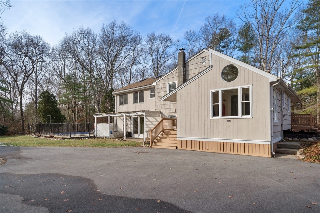 174 Reed Street Hanson, MA 02341 - Photo 18 of 42 Gallery Image 18