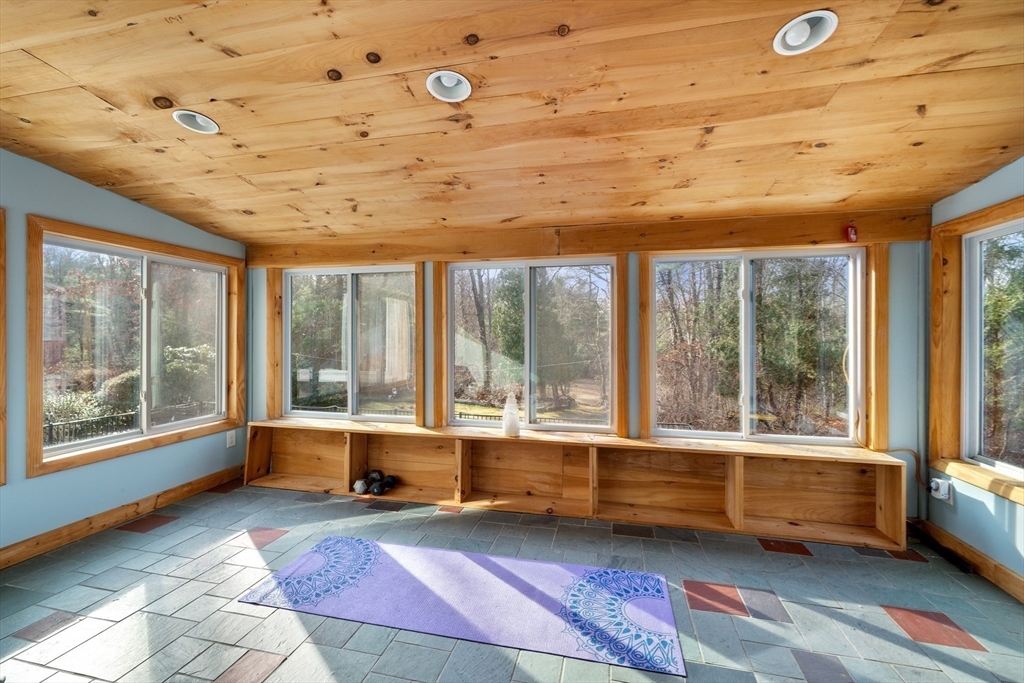 174 Reed Street Hanson, MA 02341 - Photo 29 of 42 Gallery Image 29