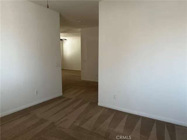 $2,590 | 14931 Corlita Street, Victorville, CA 92394