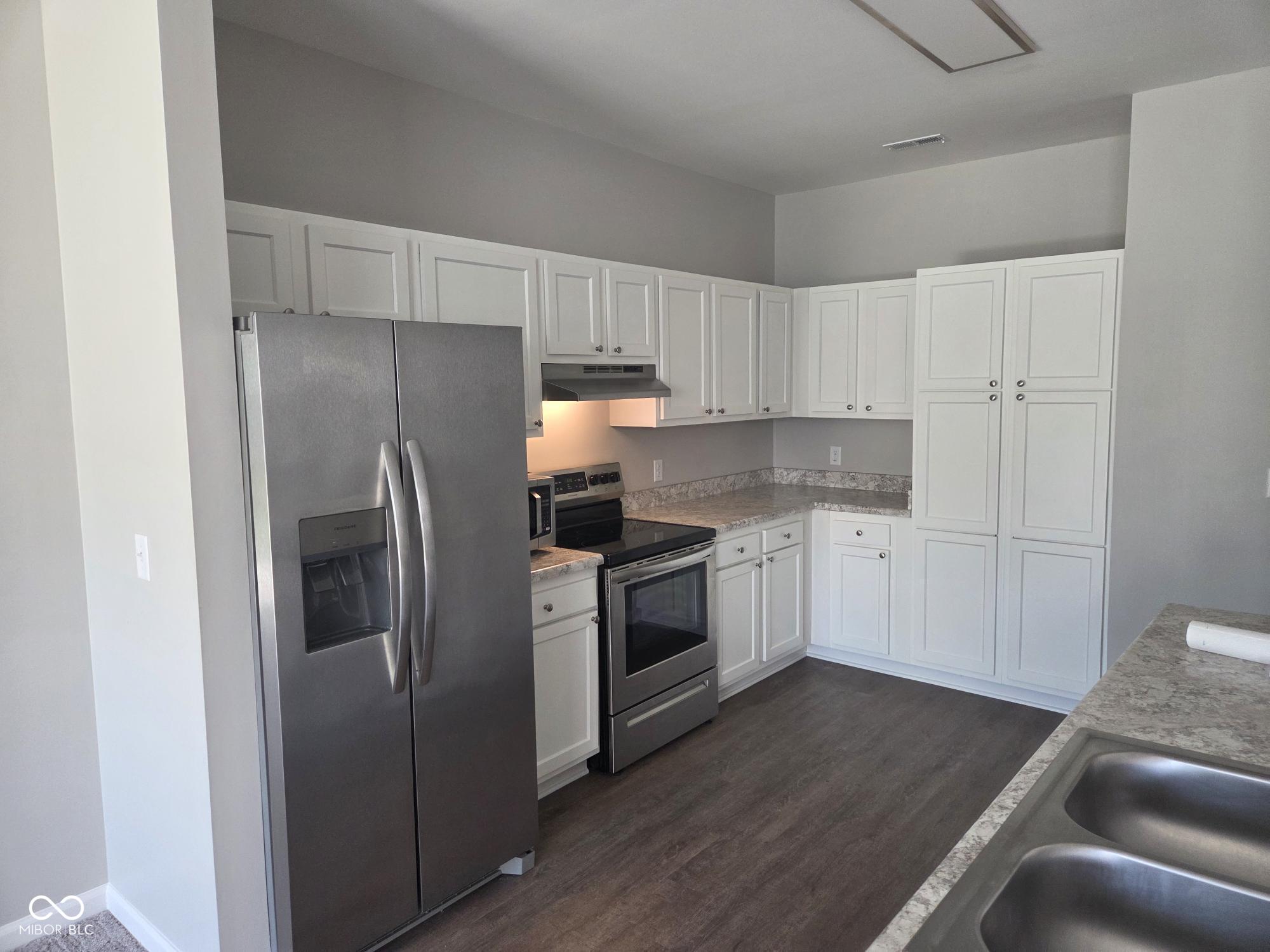 1617 Capra Court Beech Grove, IN 46107 - Photo 17 of 20