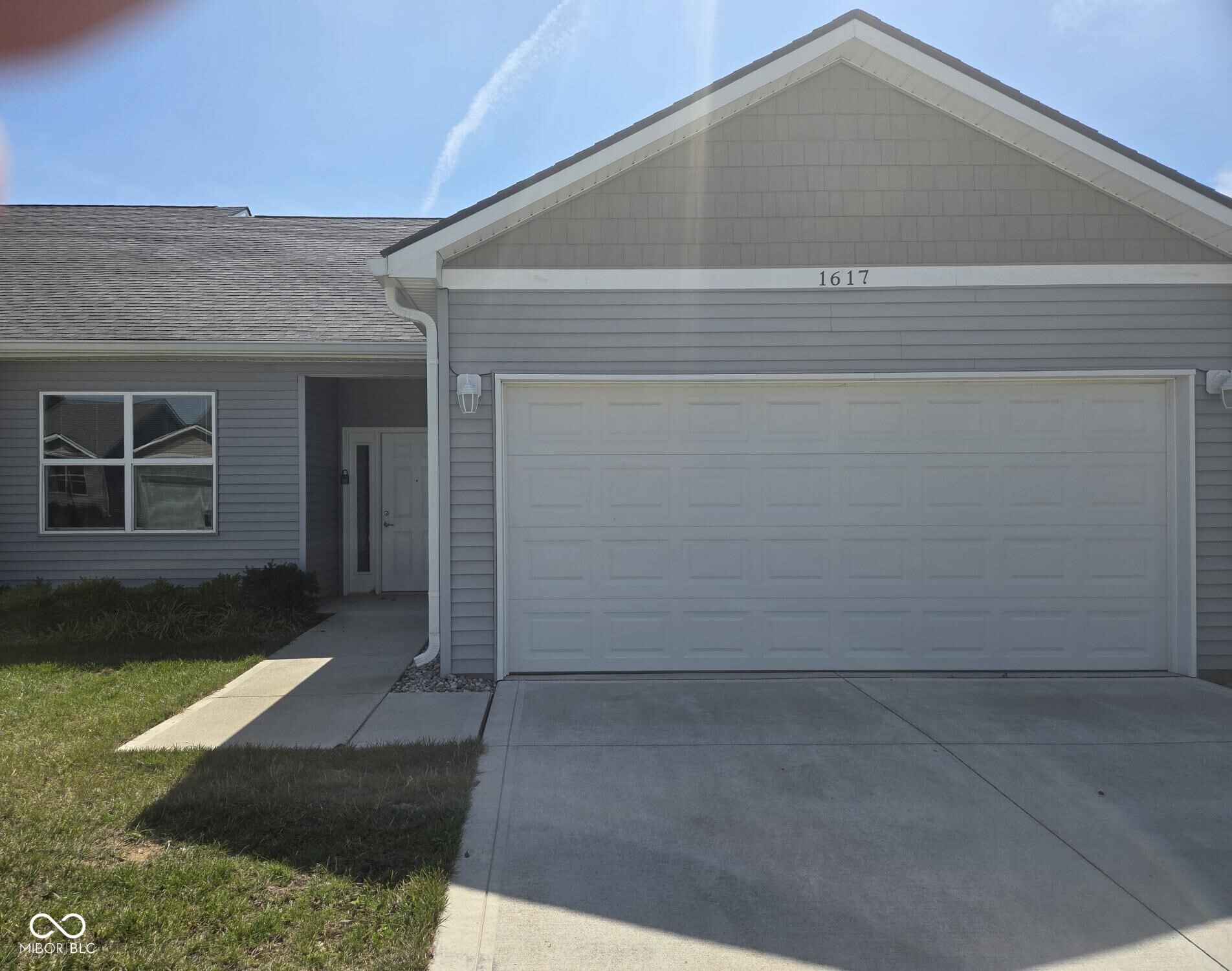 1617 Capra Court Beech Grove, IN 46107 - Photo 2 of 20