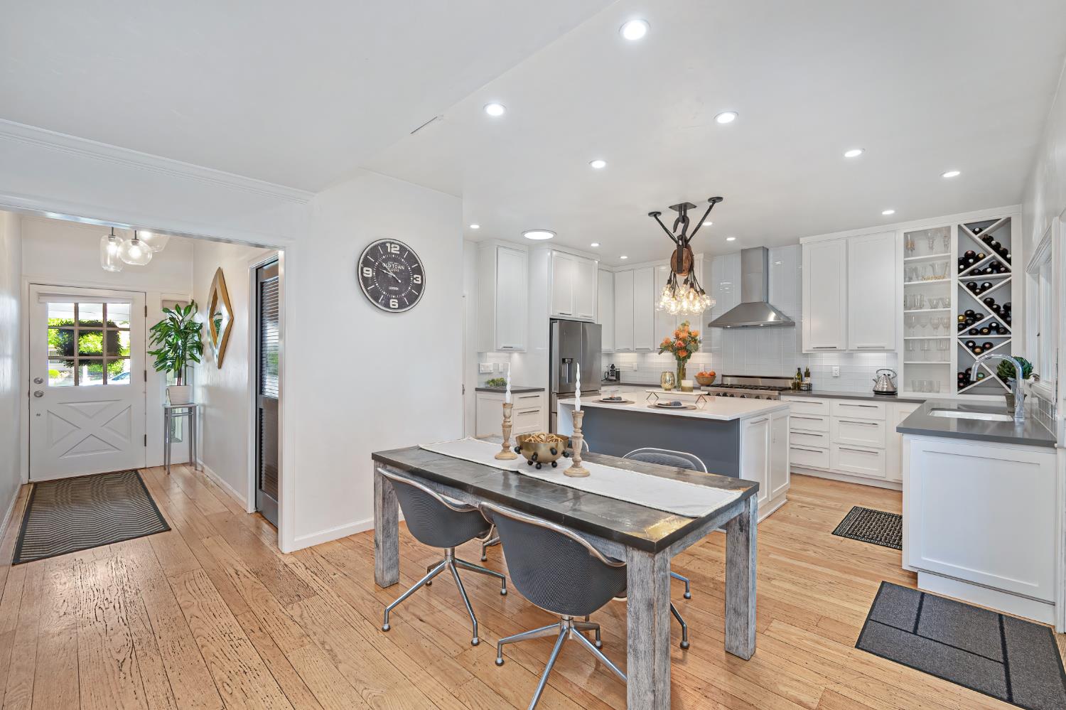 3852 El Ricon Way Sacramento, CA 95864 - Photo 12 of 71
