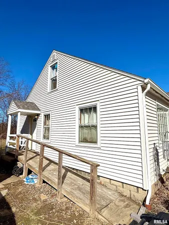 $177,000 | 143 Cherry Lane, Washington, IL 61571