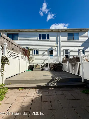 $668,000 | 36 Carlyle Green | Arden Heights