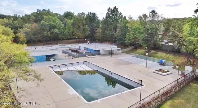 $668,000 | 36 Carlyle Green | Arden Heights