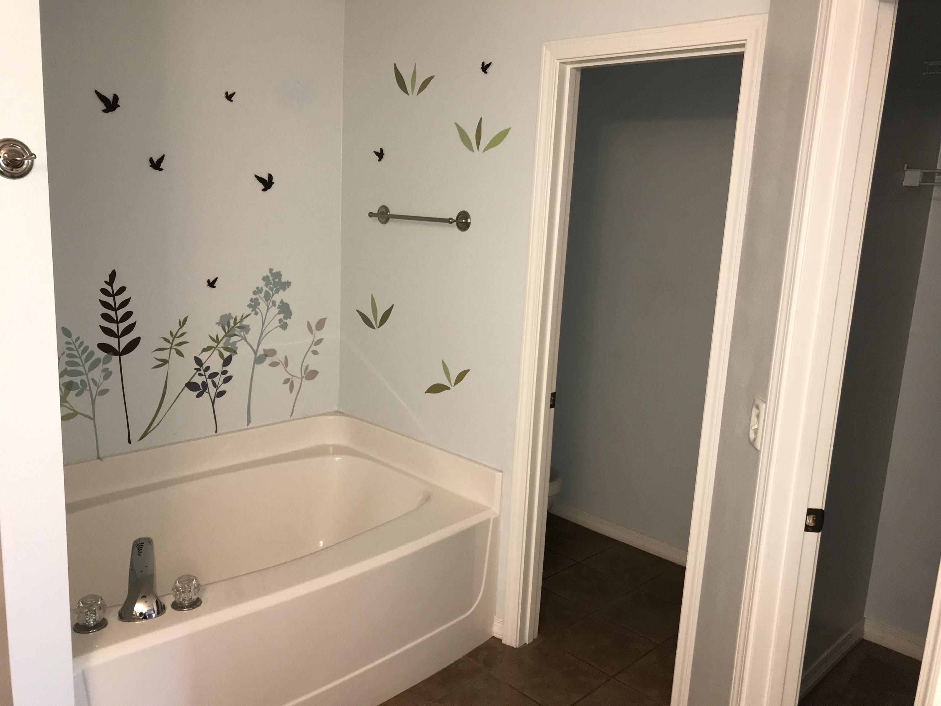 4760 Balboa Road Crestview, FL 32539 - Photo 11 of 14 Master Bath