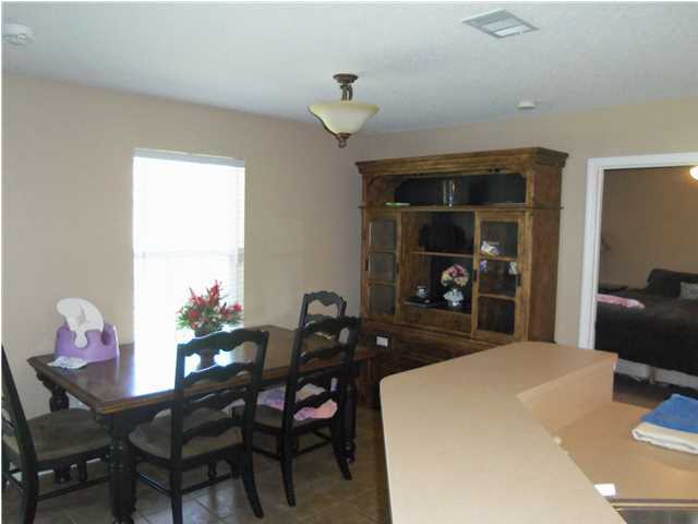 4760 Balboa Road Crestview, FL 32539 - Photo 3 of 14 Dining Area
