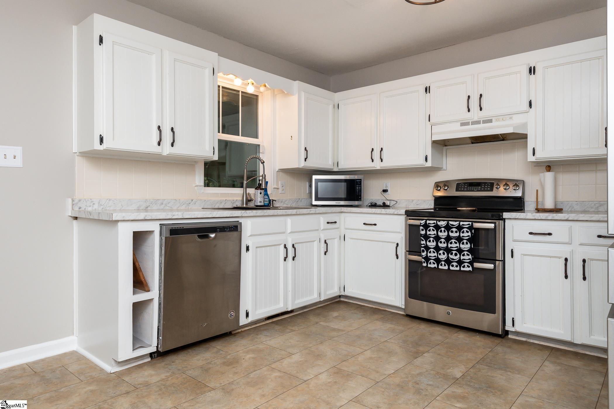 1935 Curry Road Laurens, SC 29360 - Photo 8 of 30 Gallery Image 8