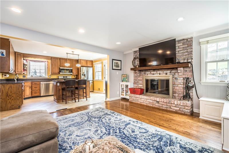 534 Trotwood Ridge Road Pittsburgh, PA 15241 - Photo 4 of 25 Gallery Image 4