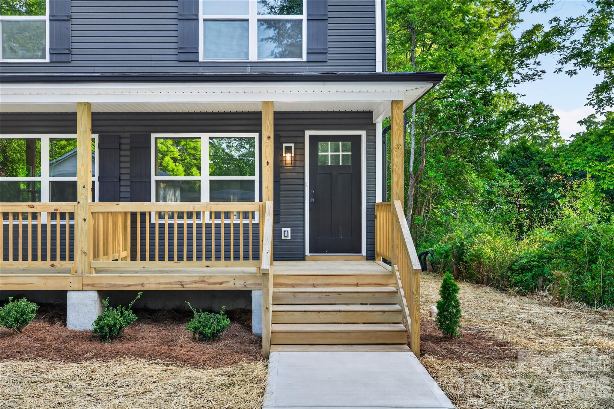 94 White Oak Street Chester, SC 29706 - Photo 2 of 21