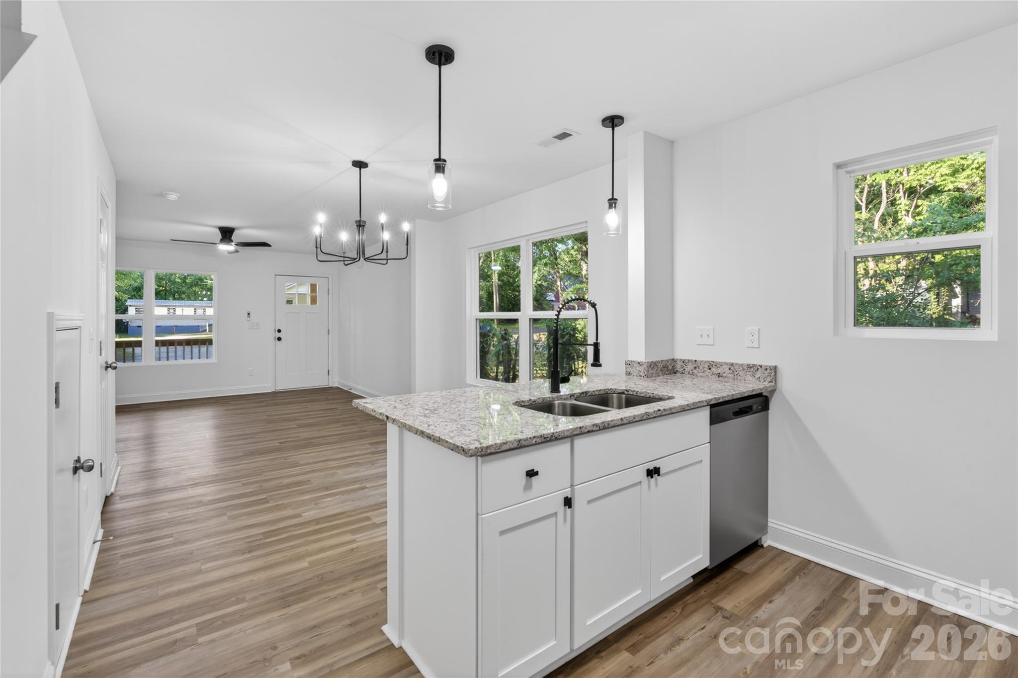 94 White Oak Street Chester, SC 29706 - Photo 10 of 21