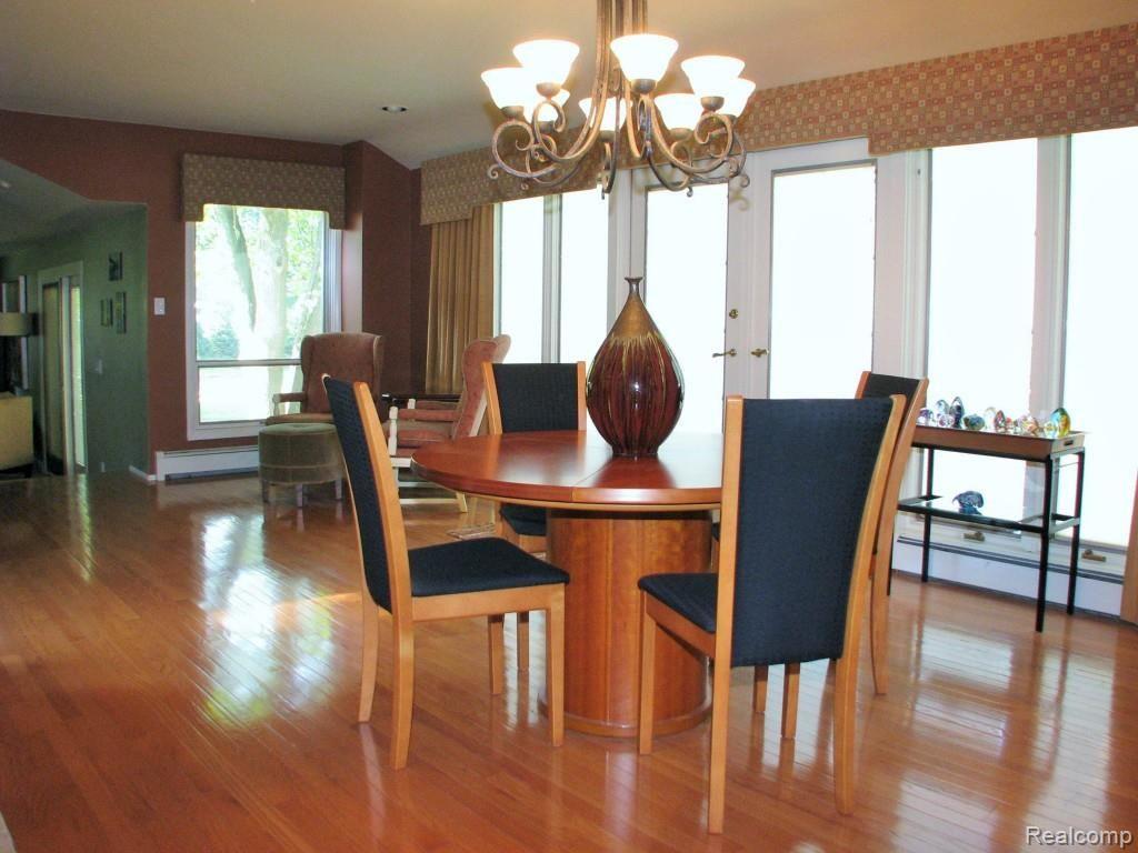 2075 Highfield Road Waterford, MI 48329 - Photo 8 of 36