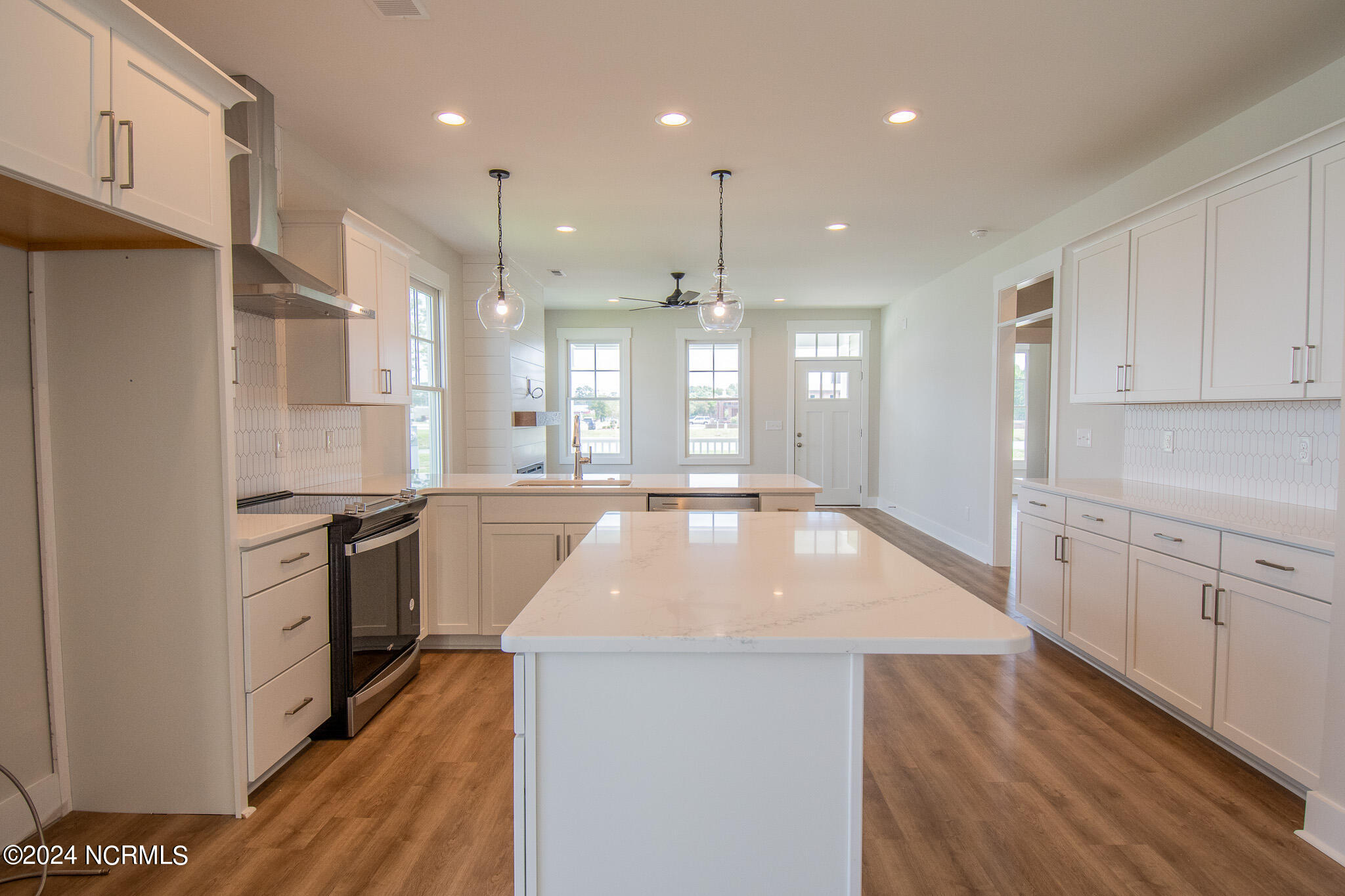 212 Ward Road Swansboro, NC 28584 - Photo 9 of 37 22