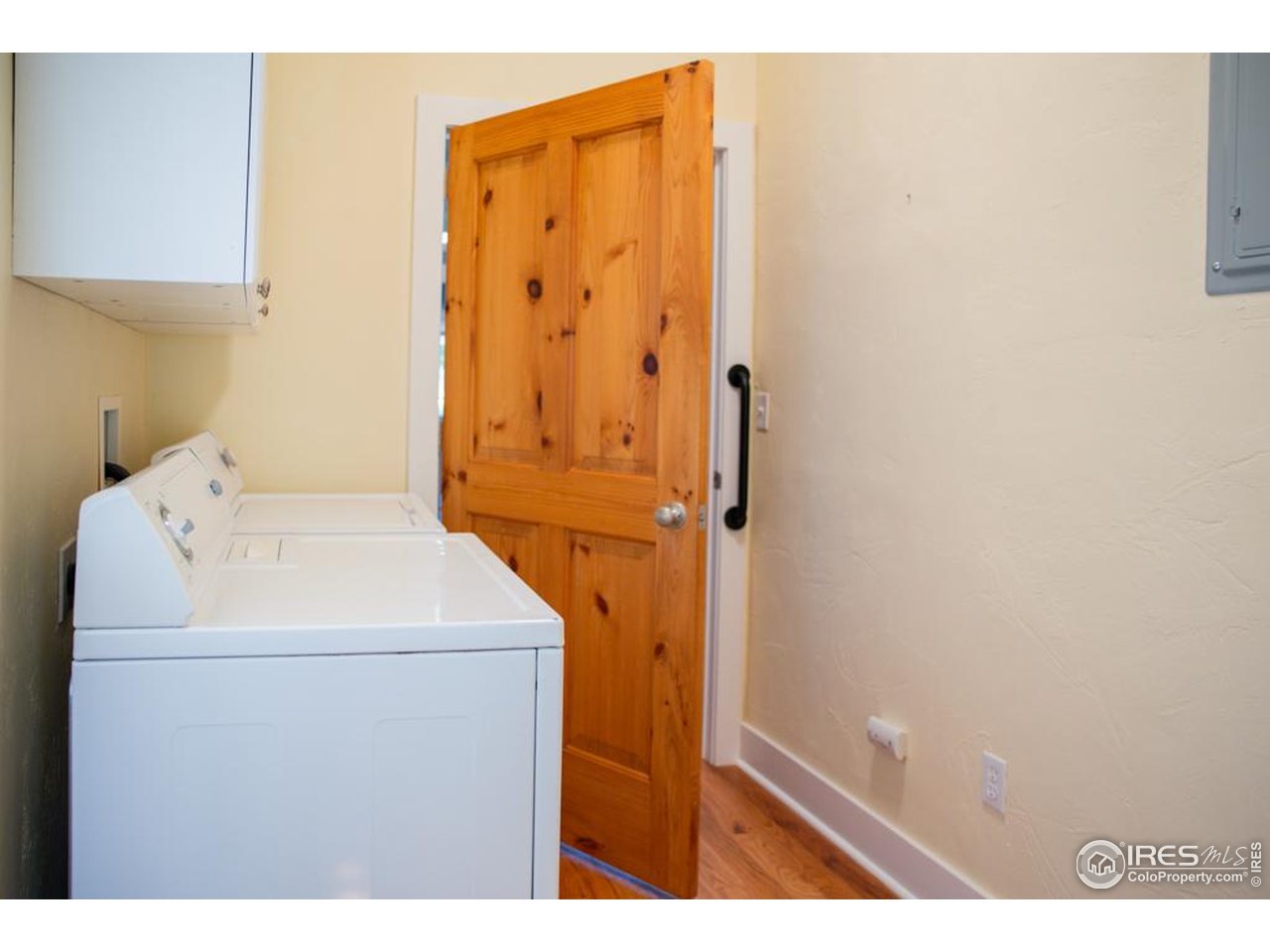 816 Maple Street Fort Collins, CO 80521 - Photo 19 of 36 Laundry room on the main level
