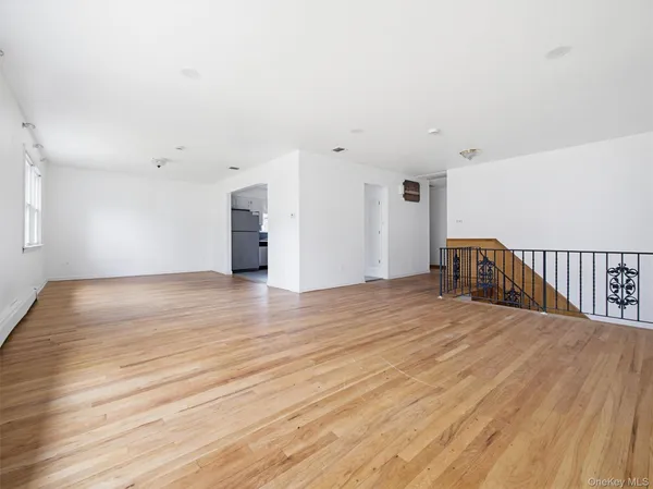 $805,000 | 11 Willow Drive, Suffern, NY 10901