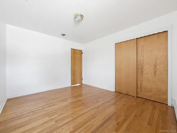 $805,000 | 11 Willow Drive, Suffern, NY 10901