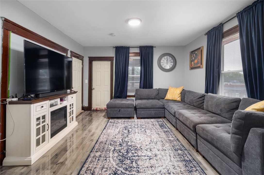 628 Cumberland Hill Road Woonsocket, RI 02895 - Photo 5 of 39 Gallery Image 5