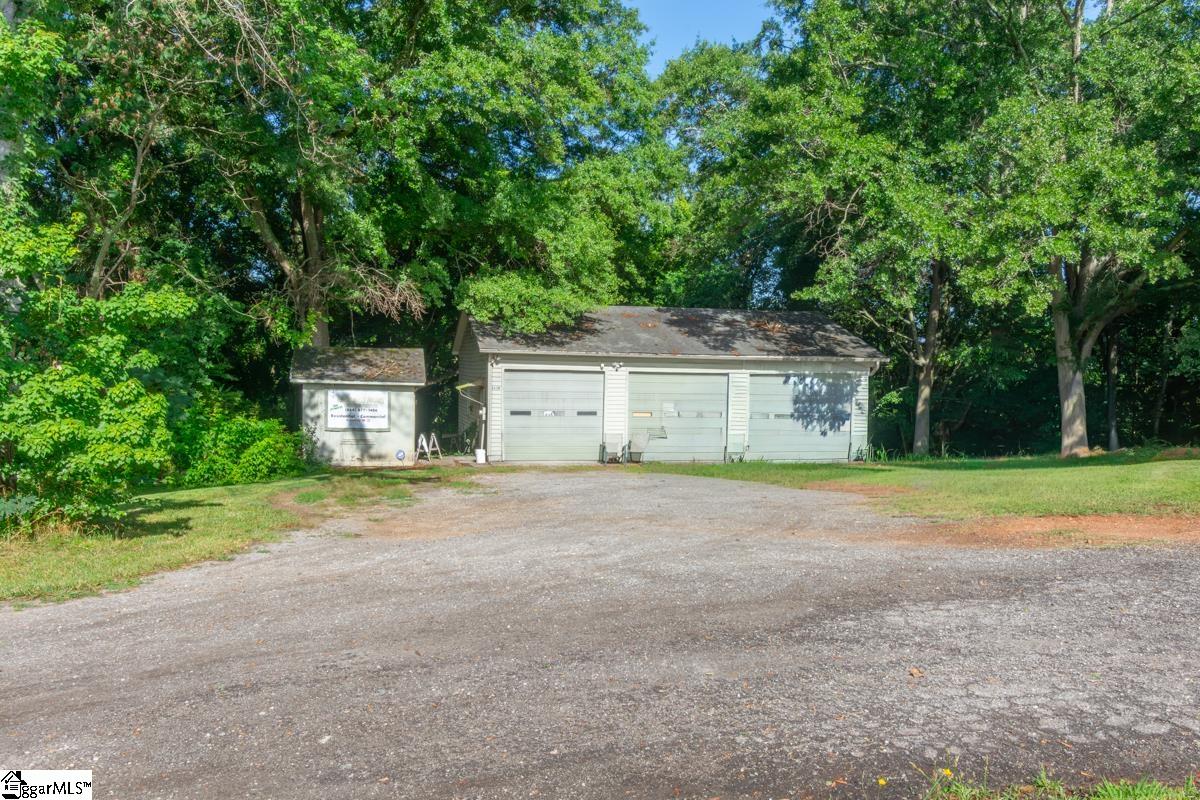 663 Arlington Road Greer, SC 29651 - Photo 6 of 22