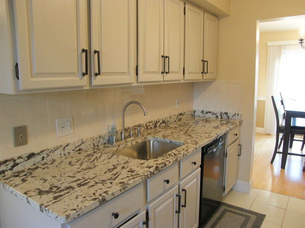 412 Beacon Park Road, Unit 412 Webster, MA 01570 - Photo 17 of 30
