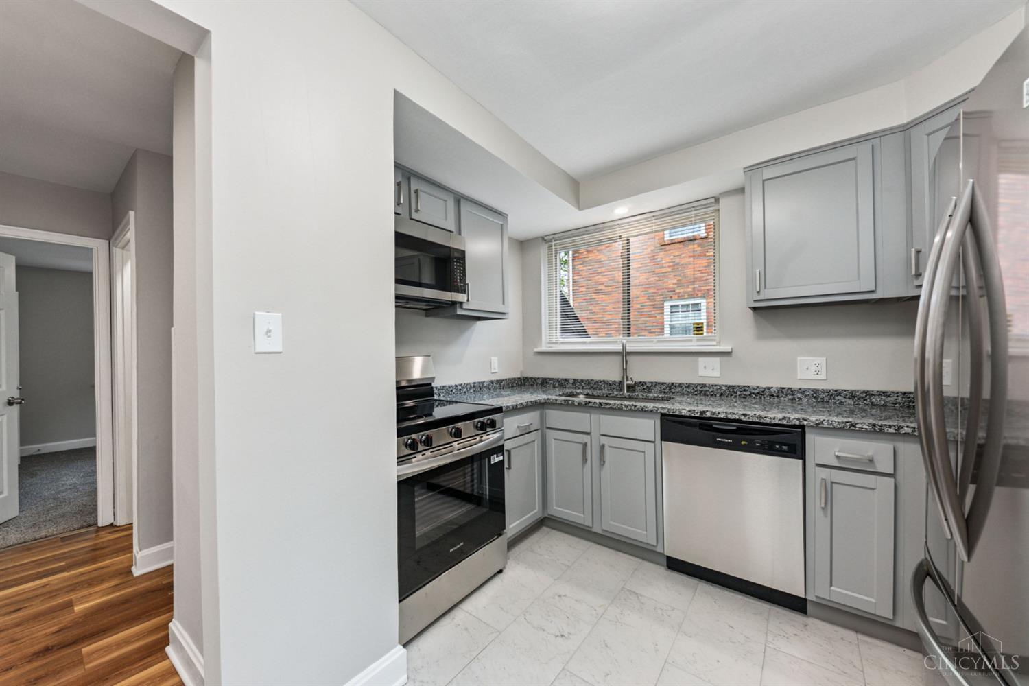 7247 Reading Road Cincinnati, OH 45237 - Photo 16 of 41 Gallery Image 16