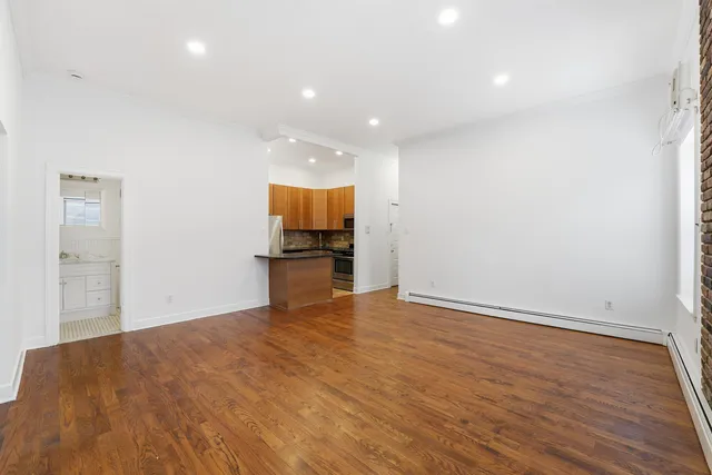 $725,000 | 716 Hudson Street, Unit 6, Hoboken, NJ 07030