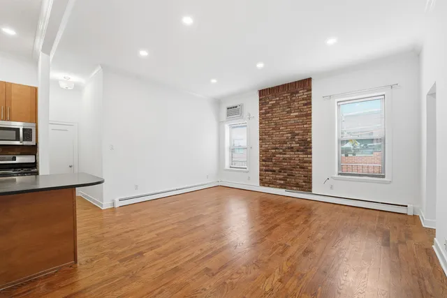 $725,000 | 716 Hudson Street, Unit 6, Hoboken, NJ 07030