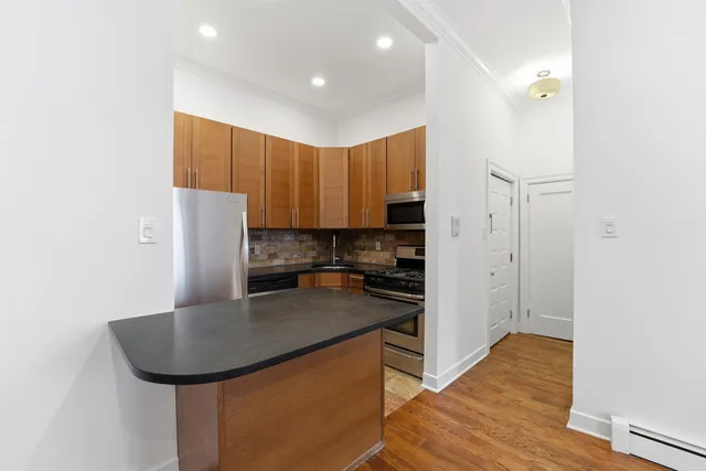 $725,000 | 716 Hudson Street, Unit 6, Hoboken, NJ 07030