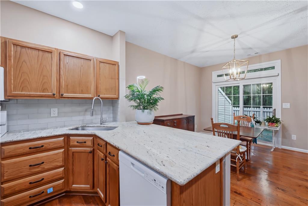 39 Stone Ridge Boulevard Hermitage, PA 16148 - Photo 16 of 31 Granite countertops