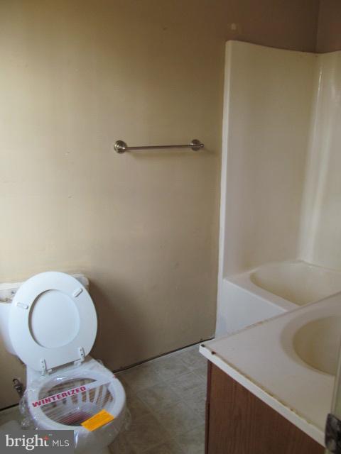 1426 Ridgeway Road Front Royal, VA 22630 - Photo 24 of 29 Bath