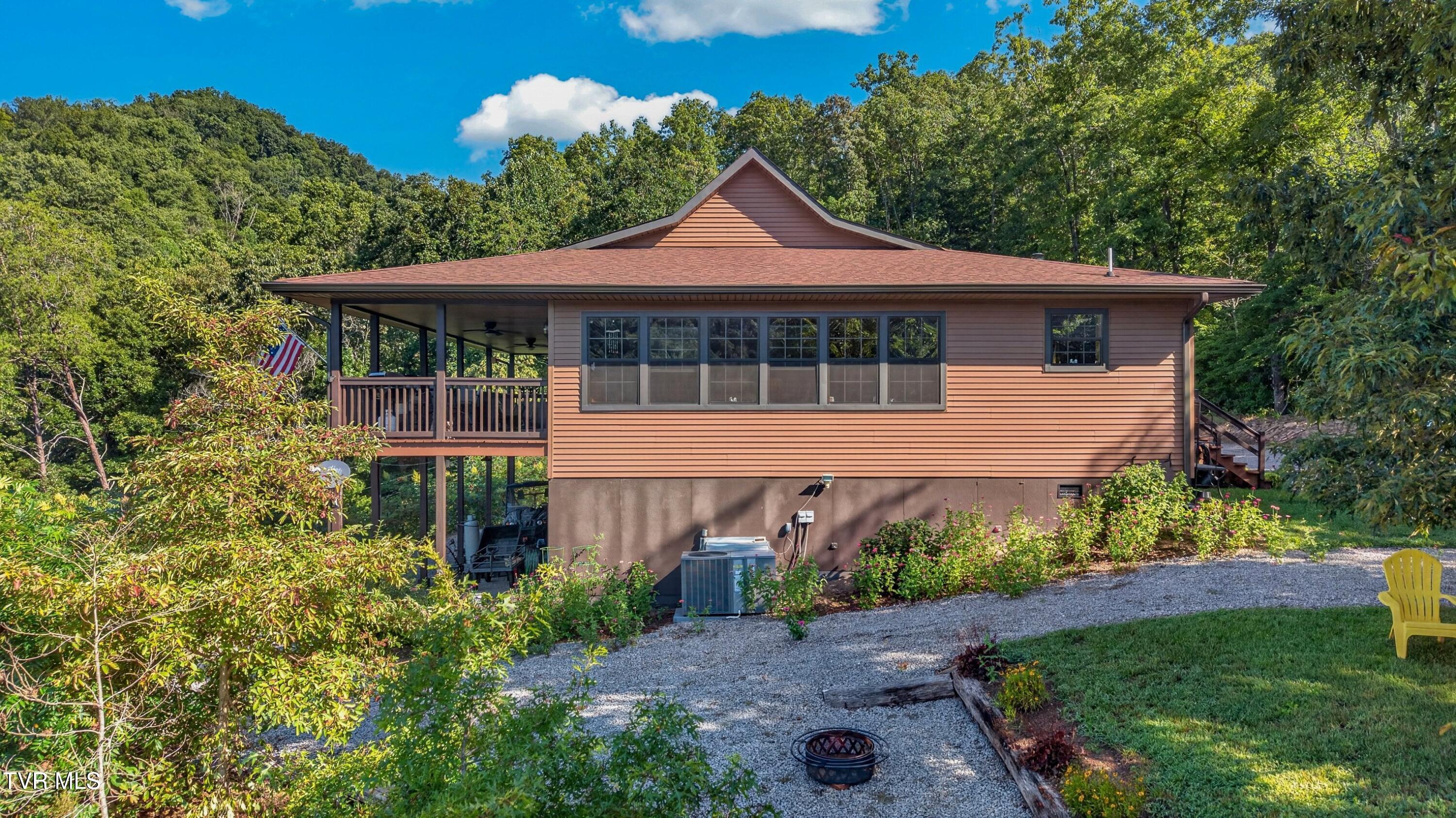 7020 Caney Valley Road Tazewell, TN 37879 - Photo 4 of 61 004-7020CaneyValleyRoad-Tazewell-TN-3787