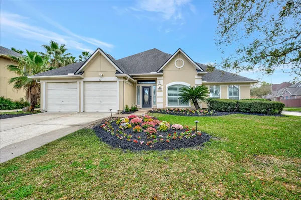 $549,000 | 2806 Sea Channel Drive, Seabrook, TX 77586