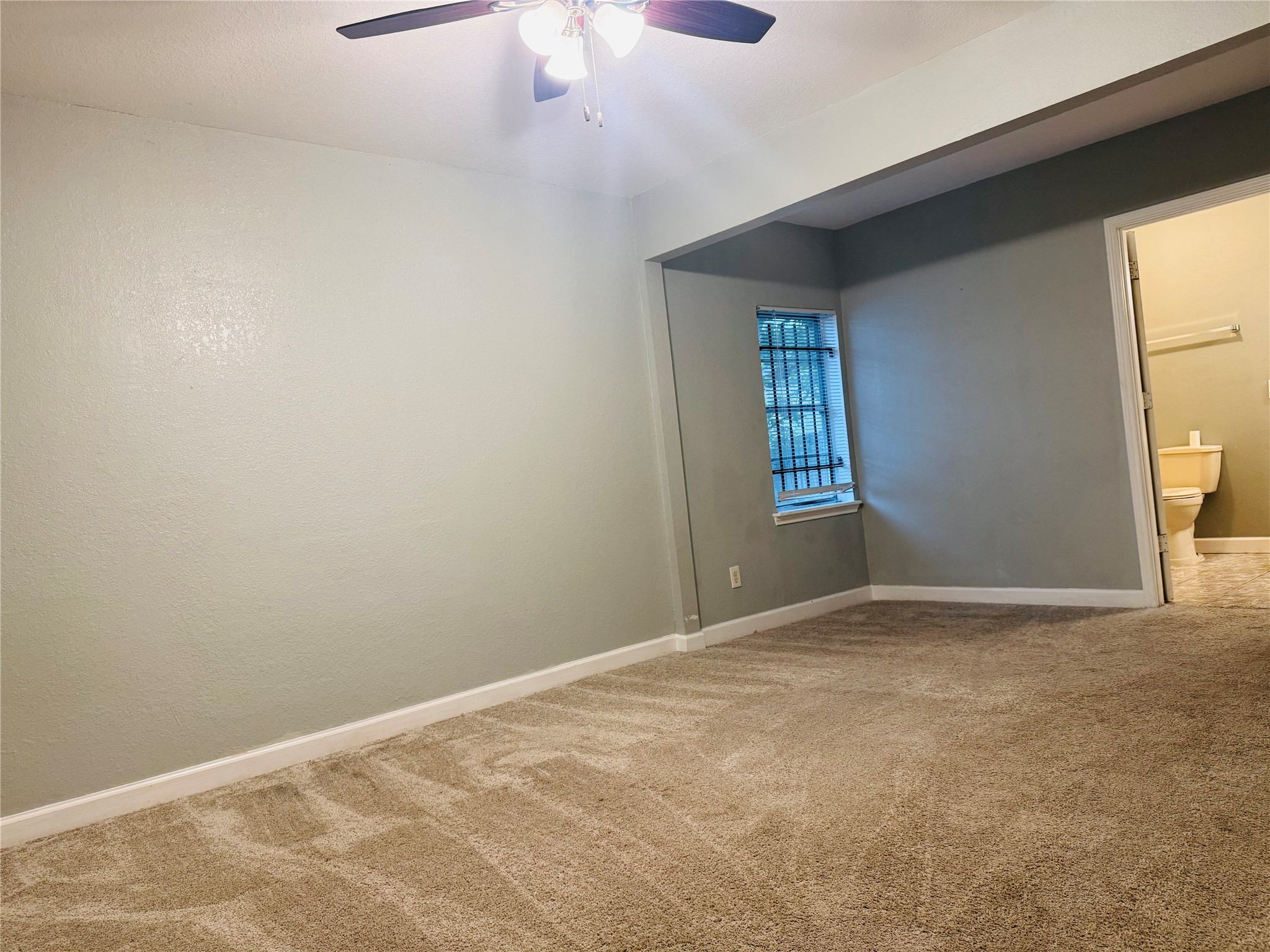 2308 Bennington Street Houston, TX 77093 - Photo 13 of 25